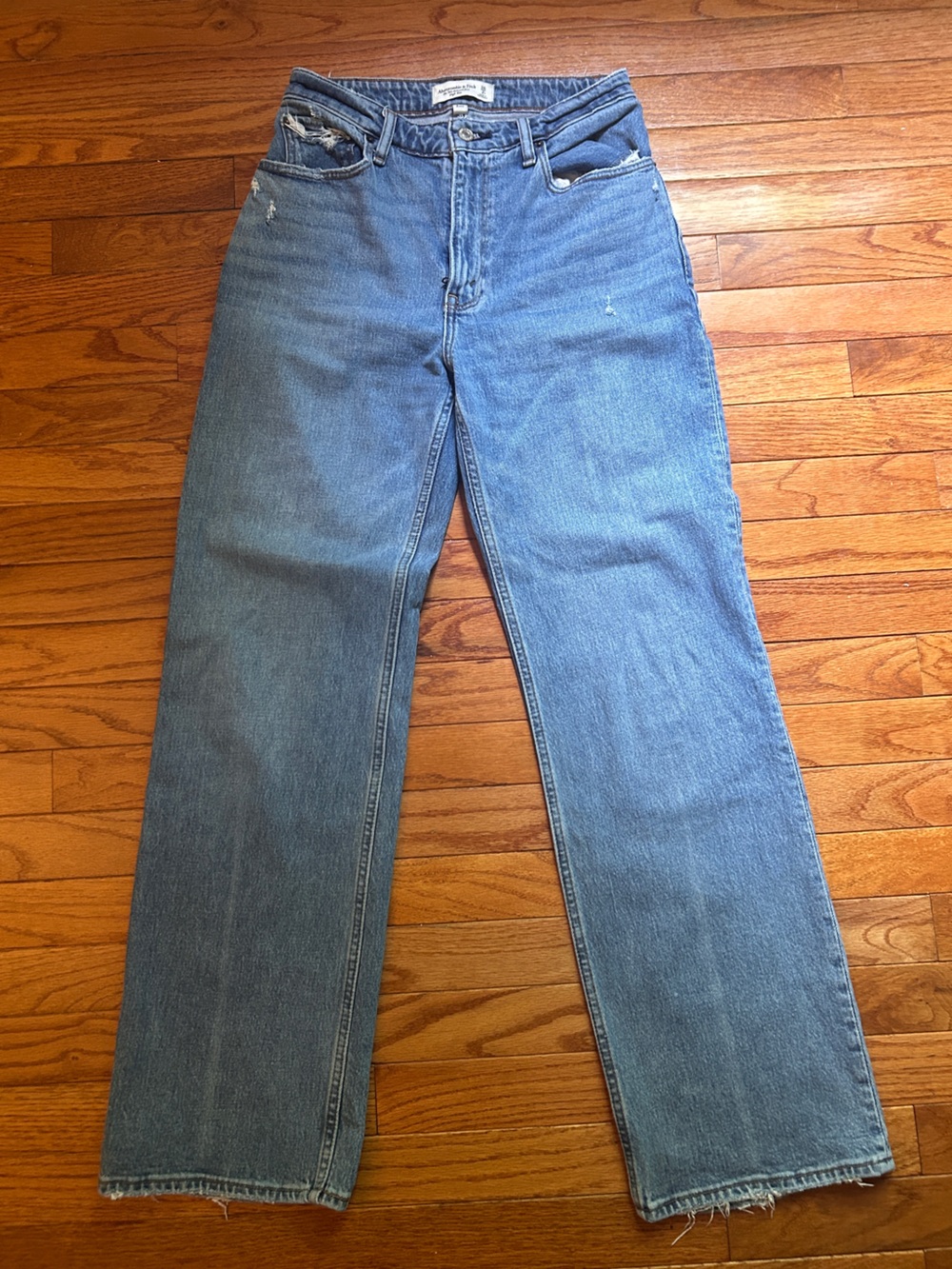 Abercrombie & Fitch Women’s 90’s Relaxed High Rise